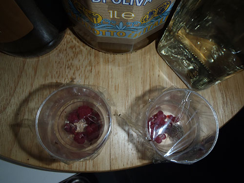 Fällor apterade./Traps adapted.