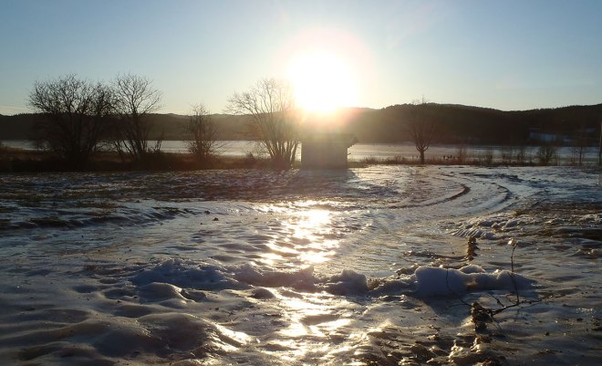 Isigt vid Kyrkviken/Icy at Kyrkviken (Church cove)