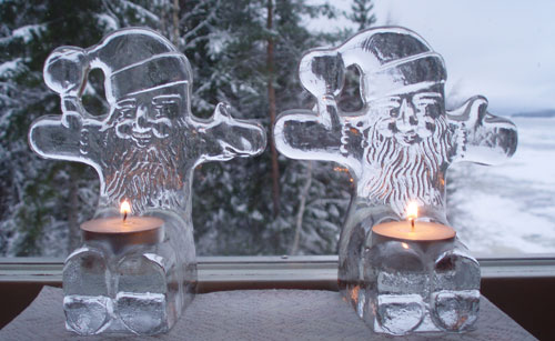 Vänner i köksfönstret./Friends in the kitchen window.