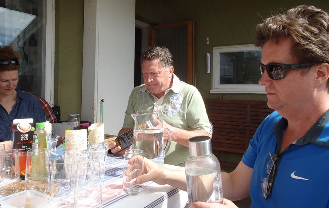 Kusin Niklas och t v om Sigge sitter Bronwyn./Cousin Niklas and to the left of Sigge is Bronwyn.