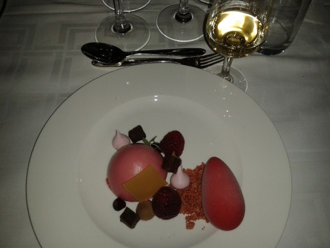 Desserten!/The dessert! Design: konditor/confectioner Magnus Johansson. 