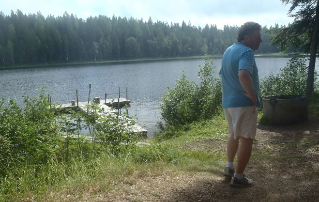 Samma grillplats. Same barbecue spot.