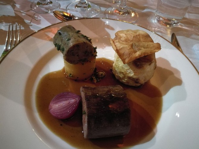 Varmrätt. Main course.