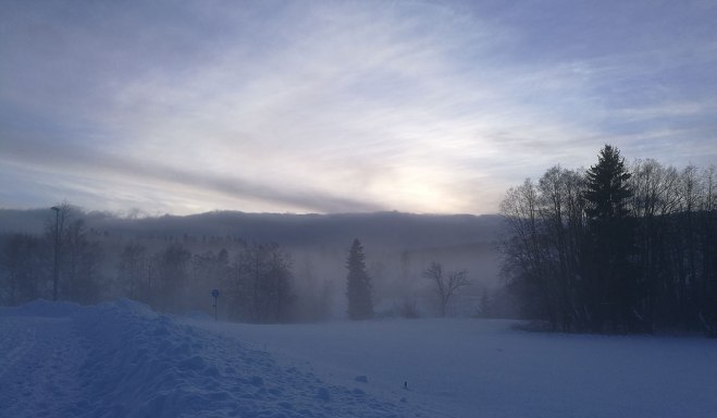 På väg mot/on our way to Flogsta Camping. 