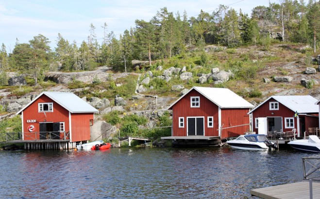 Fiskebodar och båtar.