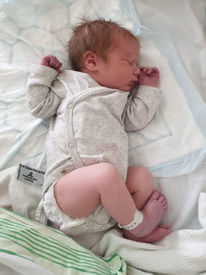 Ompysslad och klädd. 