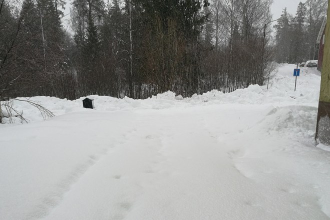 Snöig infart