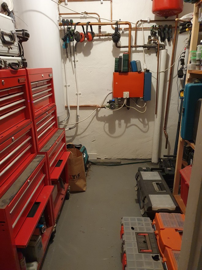 Allt i pannrummet på plats