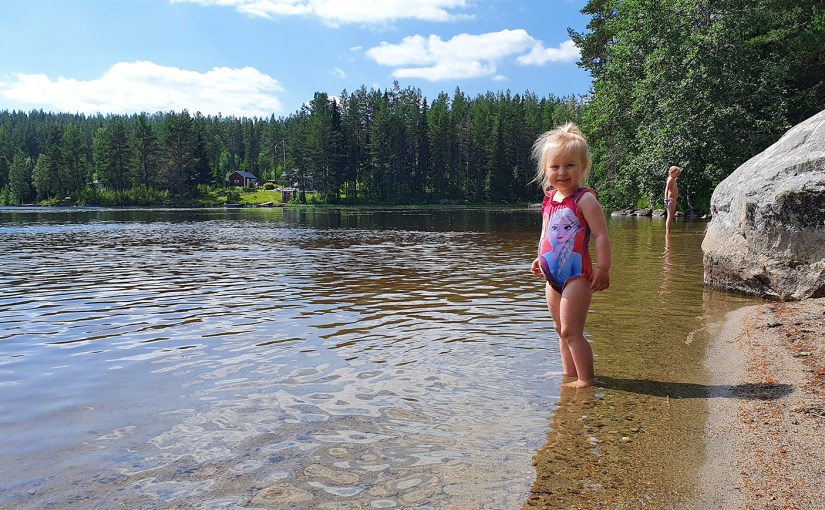 En badutflykt till Storvattnet/A swimming excursion to&nbsp;Storvattnet