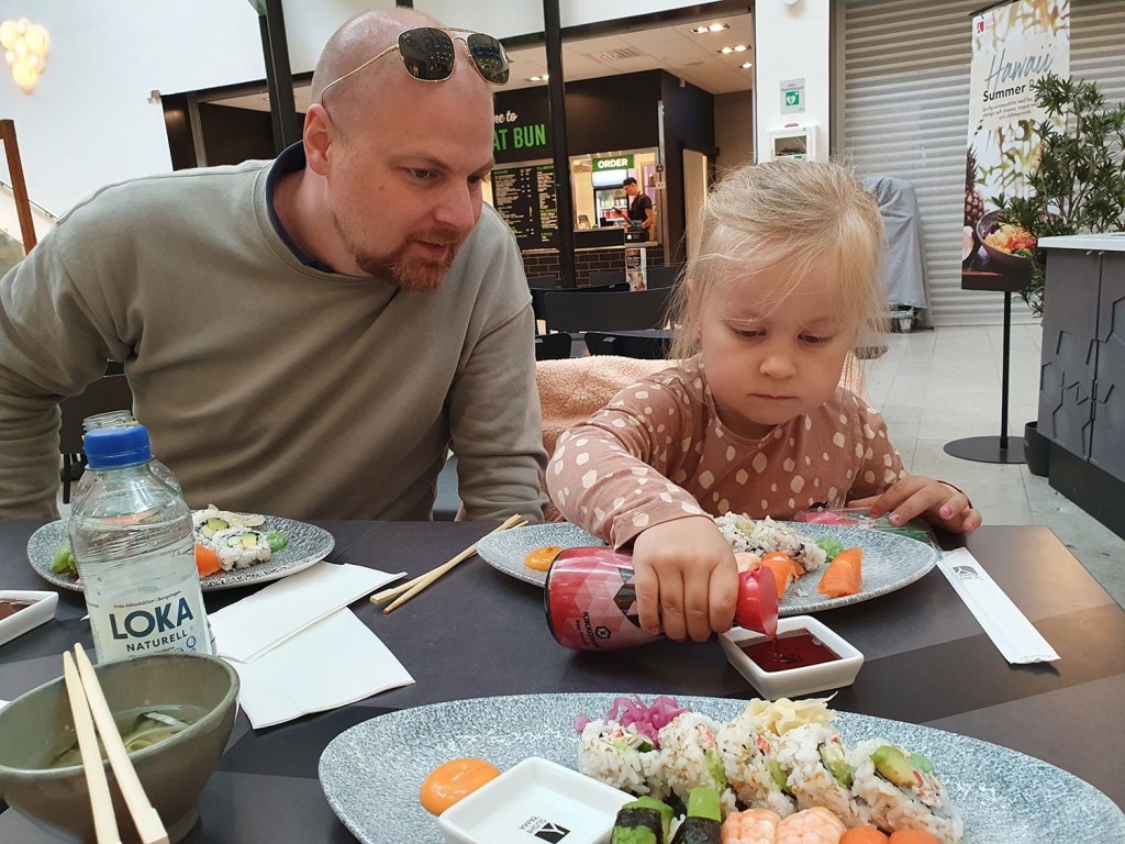 Ebba häller upp soja