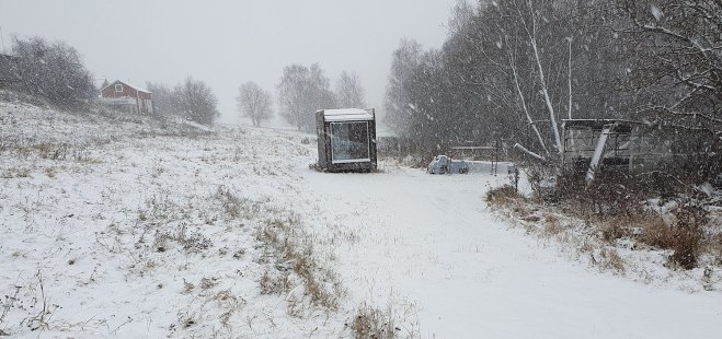 Mysko hus längs Klementsvägen.